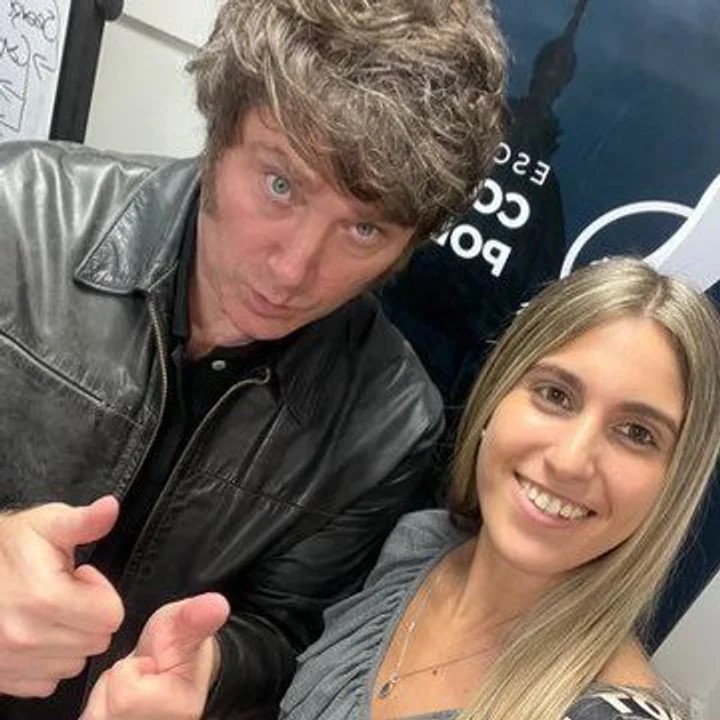 Polémica designación de una joven libertaria sin experiencia en importante cargo de RENAPER y con sueldo millonario